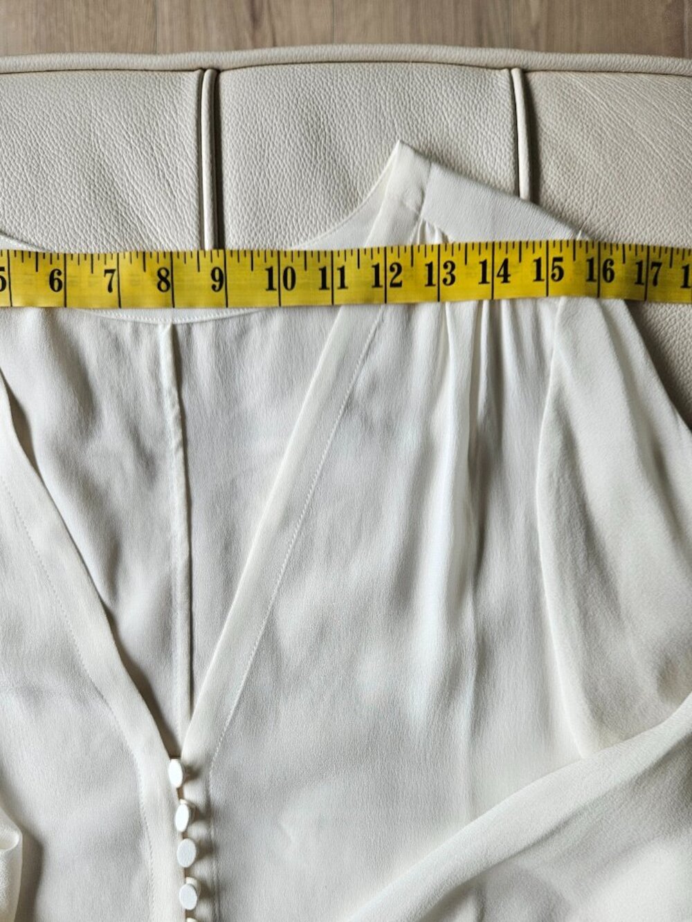 NWOT Ralph Lauren 100% Mulberry Silk V-Neck Button-Up Blouse White - Size S/M - Picture 7 of 12